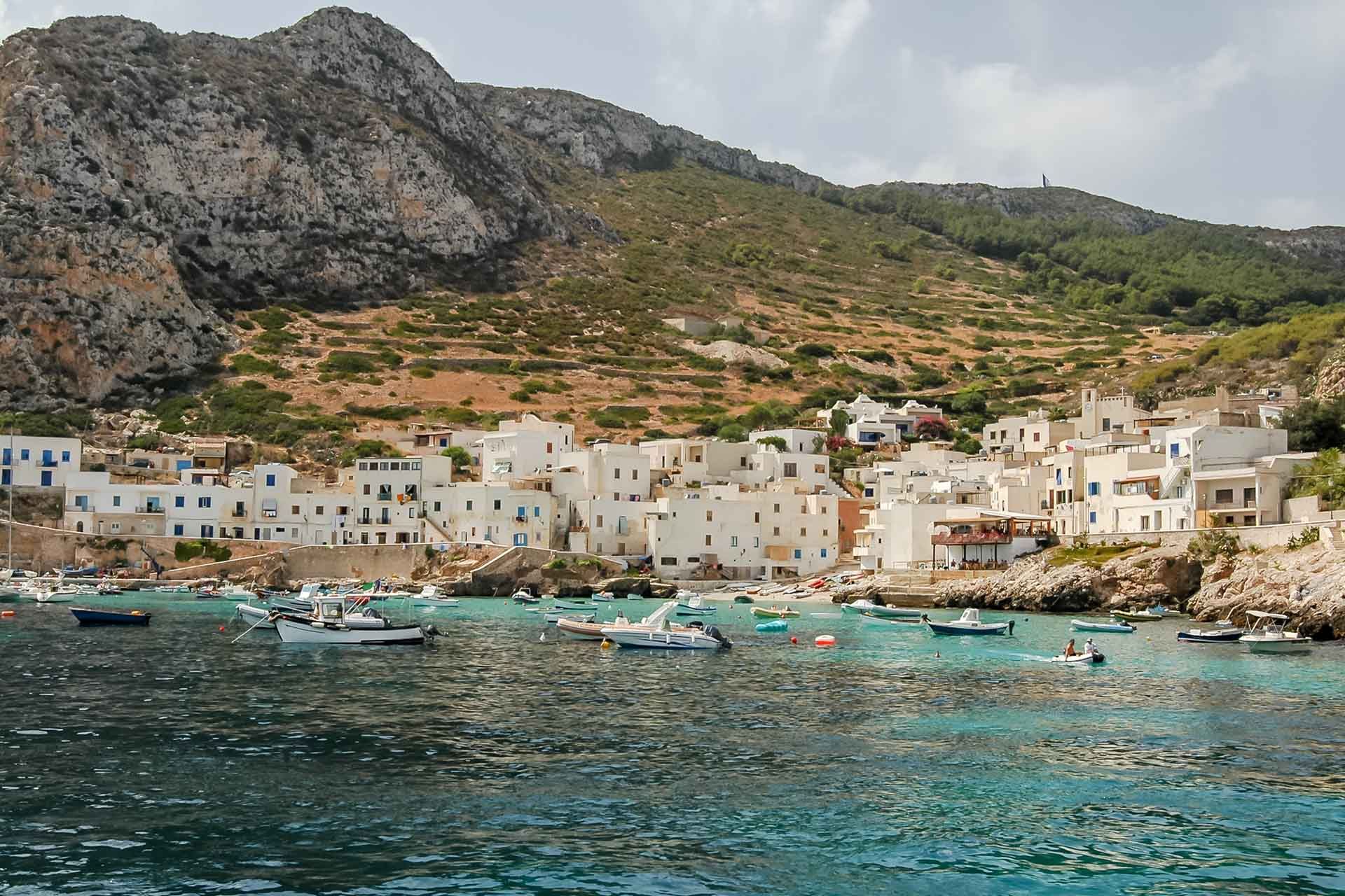 1680184510-escursione-favignana-levanzo-02.jpg